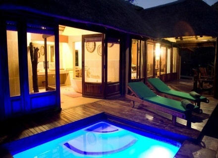 Luxury Sandstone Room